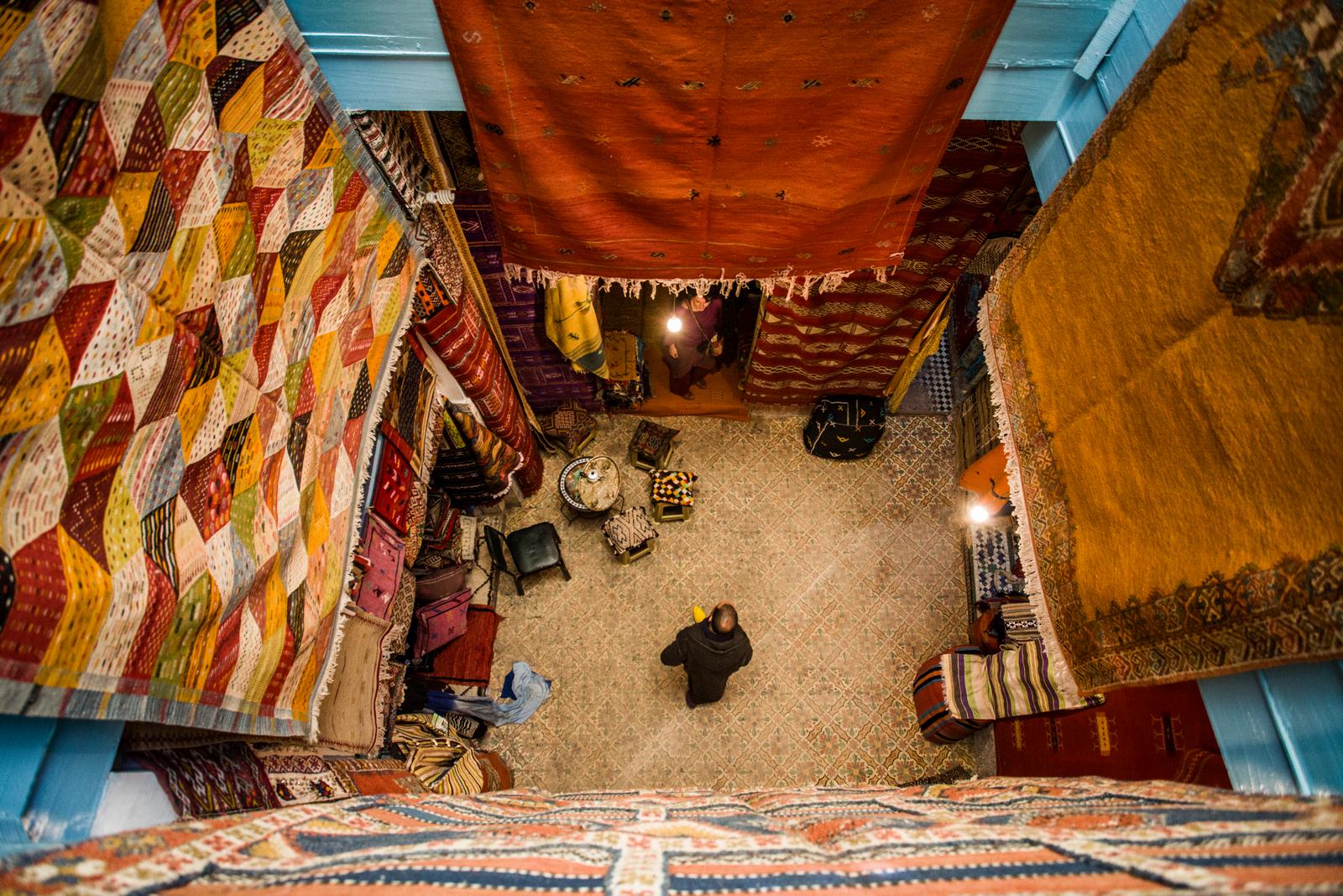 Medina de Fes Maroc, tanneurs - Rémi Jaouen photographe Paris